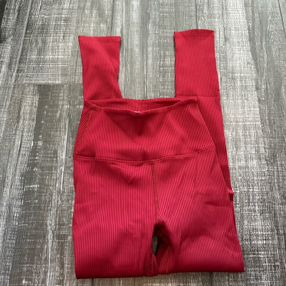 Ribbed Regular Rise 7/8 Legging Carbon 38 Ruby Red - Picture 6 of 6